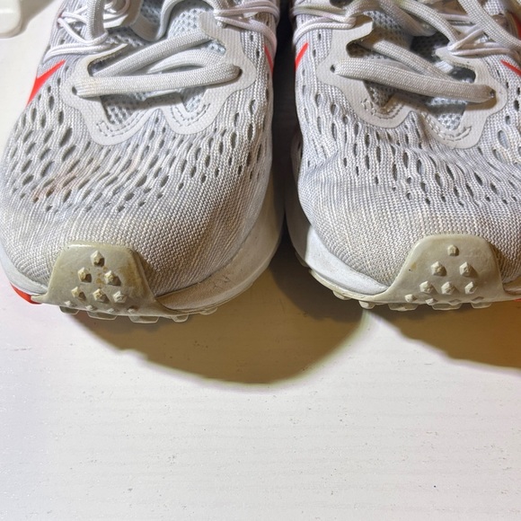 Nike Women's Gray and Red Running Shoes - Picture 3 of 6